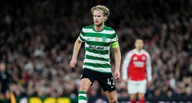 MU vượt mặt Man City ở thương vụ Morten Hjulmand.