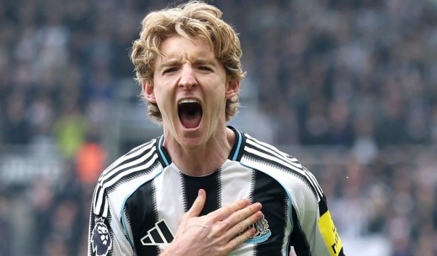 Gordon lọt tầm ngắm Arsenal.