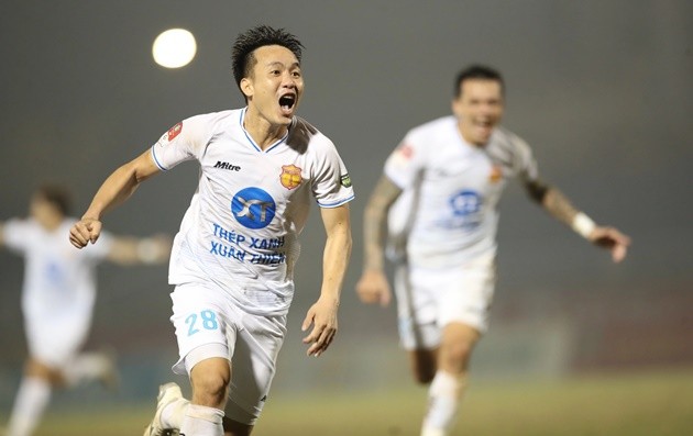 Tô Văn Vũ tiếp tục gắn bó với Nam Định.