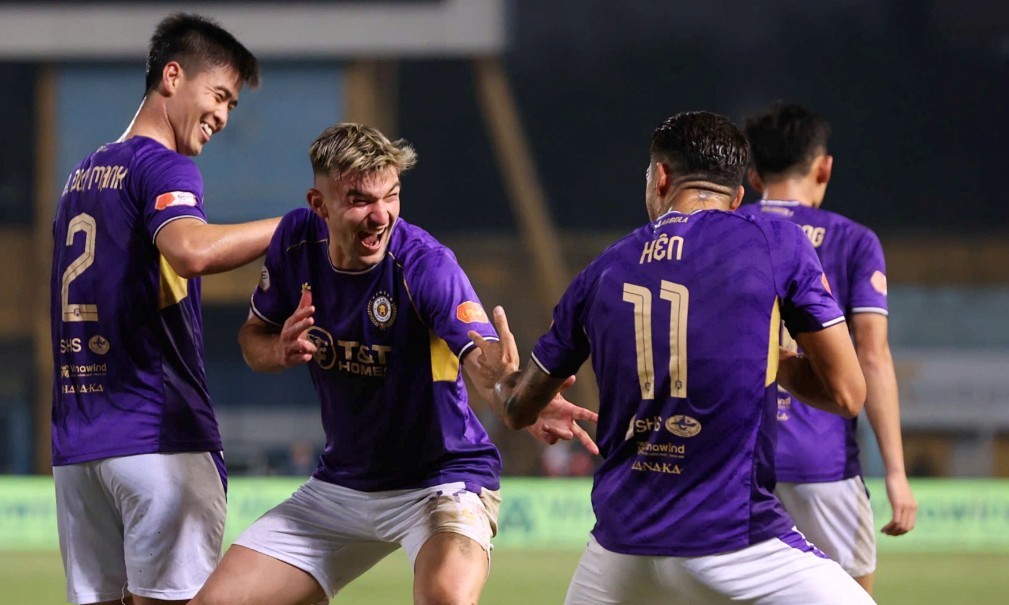 Hà Nội có lợi thế sân nhà và lực lượng vượt trội. 