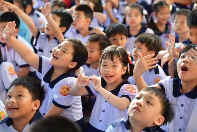 Chính sách chi tiền khuyến khích sinh con được triển khai trong bối cảnh tỷ suất sinh của TP.HCM – số con trung bình của một phụ nữ trong độ tuổi sinh sản – hiện chỉ đạt 1,51 con. 