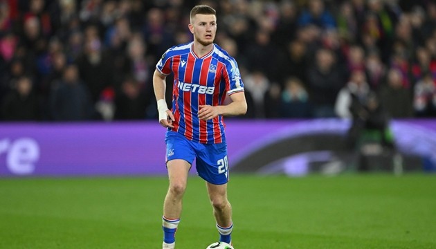 Adam Wharton có nhiều liên kết gia nhập Man United.