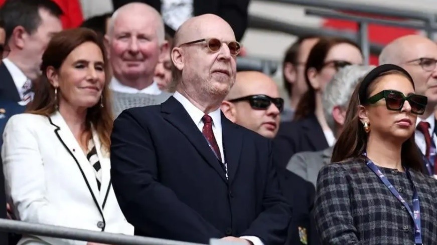 Những đối sách thiếu hợp lý của nhà Glazer khiến Quỷ đỏ bị bỏ lại so với đối thủ.