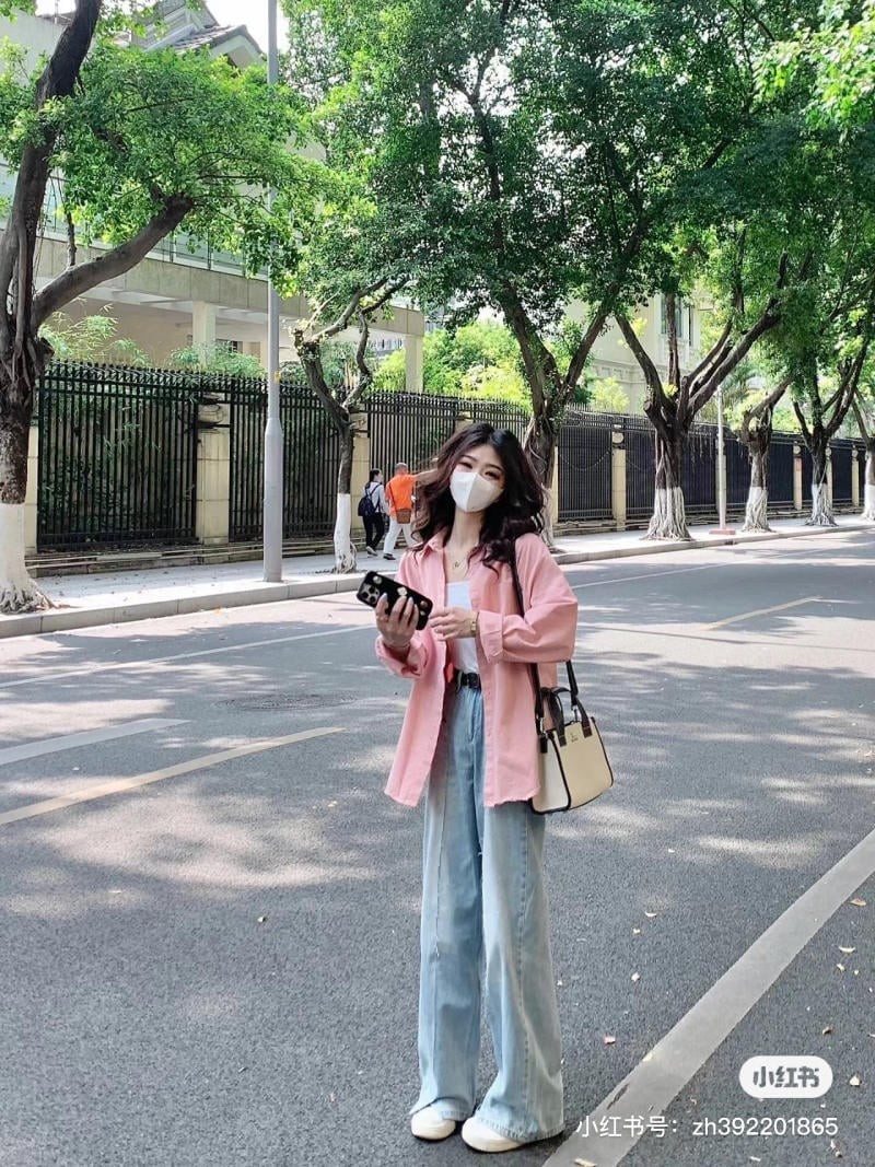 Khi phối cùng các gam màu trung tính, hiệu ứng thanh lịch càng được nâng cao.