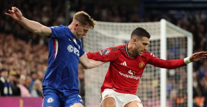 Liam Delap (6.2/10): Thi đấu năng nổ, kém may mắn với cú dứt điểm trúng xà ngang nhưng vẫn cho thấy khoảng cách trình độ ở các trận cầu lớn.