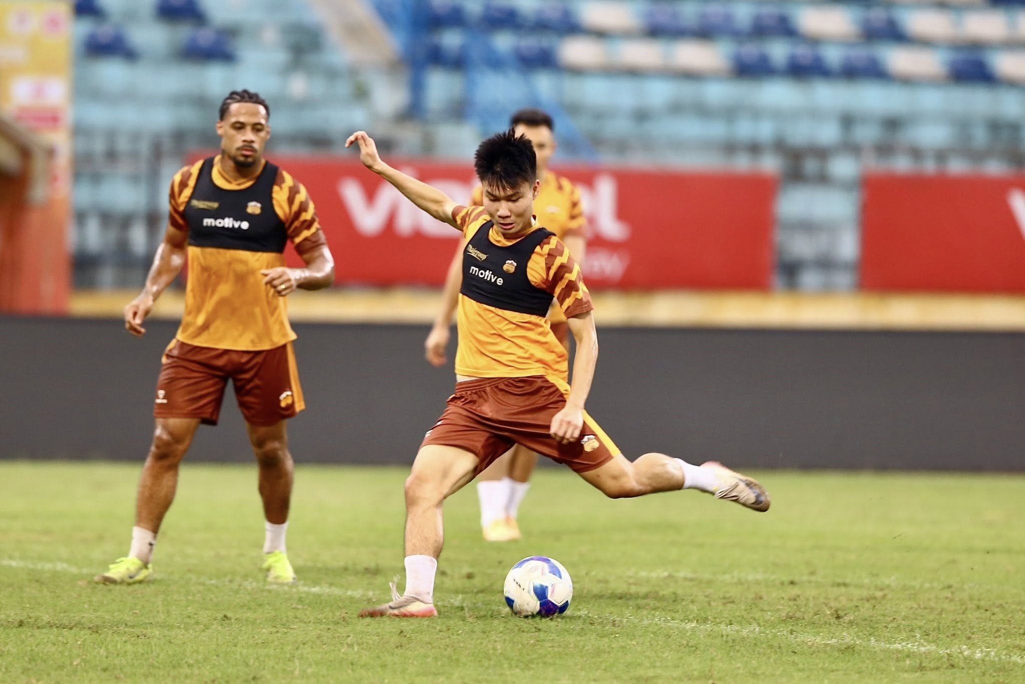 HAGL đang khá hưng phấn sau chiến thắng mới đây trước Nam Định. Ảnh: HAGL FC.