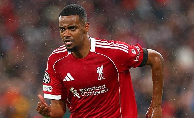 Isak cần lên  tiếng.