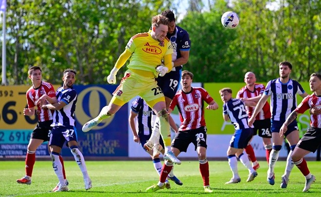  Jack đã giúp Cardiff có vé thăng hạng.