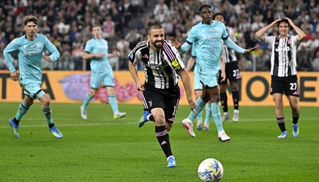 Juventus có chiến thắng quan trọng trước Bologna.