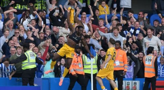 Welbeck đang 'hồi xuân'.