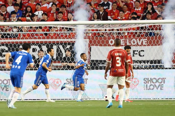 Santos ghi bàn thắng duy nhất của trận đấu.