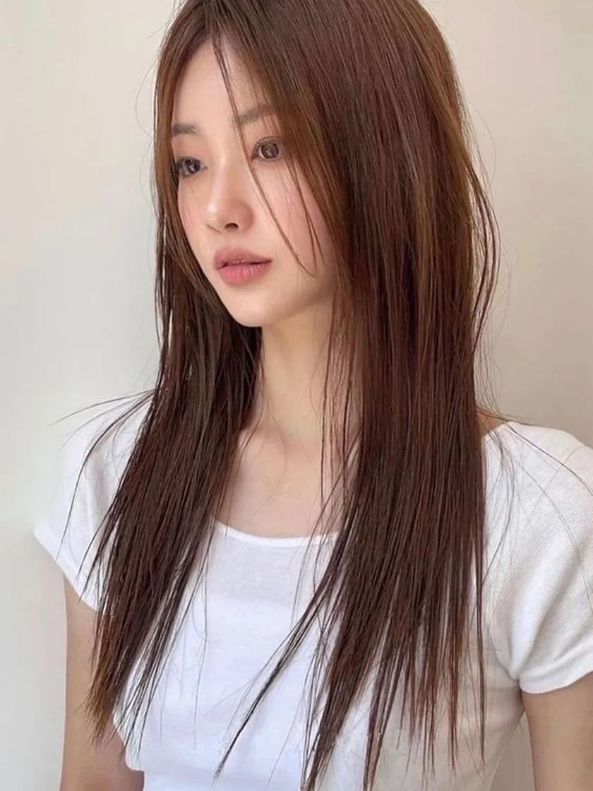 Suôn mượt, gọn gàng nhưng không hề đơn điệu - kiểu tóc dành cho những ngày muốn đẹp một cách nhẹ nhàng