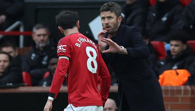 Carrick giải phóng Bruno giúp Man United thăng hoa thời gian qua.