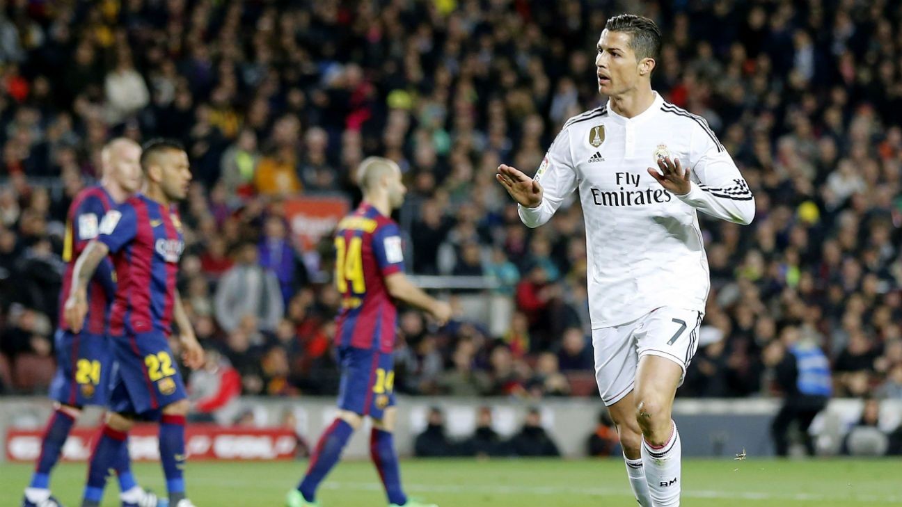 Ronaldo ghi bàn, Camp Nou chết lặng lần nữa.
