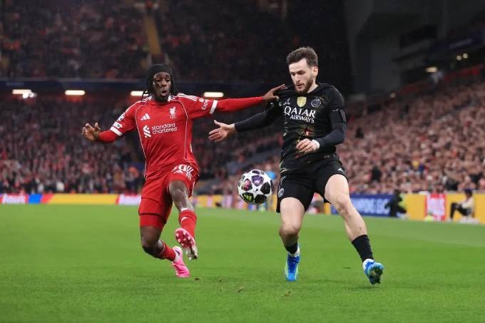 Frimpong chưa đáp ứng được kỳ vọng ở Anfield.