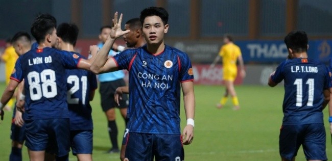 Truyền thông Thái Lan quan tâm Đình Bắc.