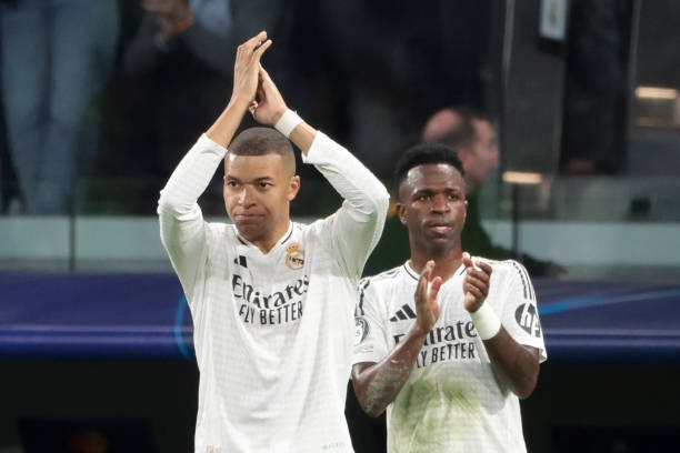 Real Madrid chưa thể dung hòa cả hai.