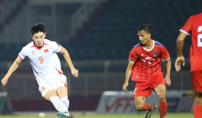 Đình Bắc tỏa sáng với hiệu suất nhả đạn đều đặn.