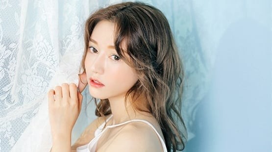 Vitamin C được xem là yếu tố quan trọng trong quá trình tổng hợp collagen, giúp duy trì độ đàn hồi và làm giảm nếp nhăn. 