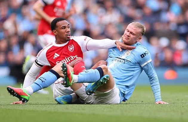 Đây là bài học cho cả Gabriel và Arsenal.