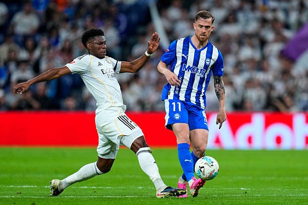 Aurelien Tchouameni — 7.2 điểm: Giữ vị trí tốt, cắt đứt các hướng chuyền bóng và mang đến sự nguy hiểm trong các tình huống cố định.