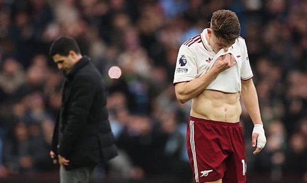 Hàng công Arsenal bị ảnh hưởng nhiều bởi tuyến giữa.