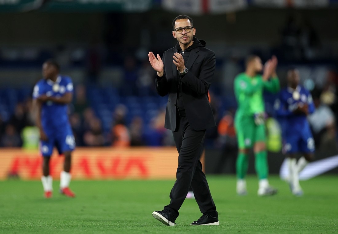 HLV Liam Rosenior có thể sẽ sớm bị sa thải.