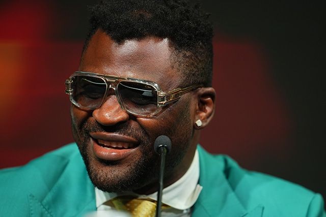 Francis Ngannou chuẩn bị trở lại MMA