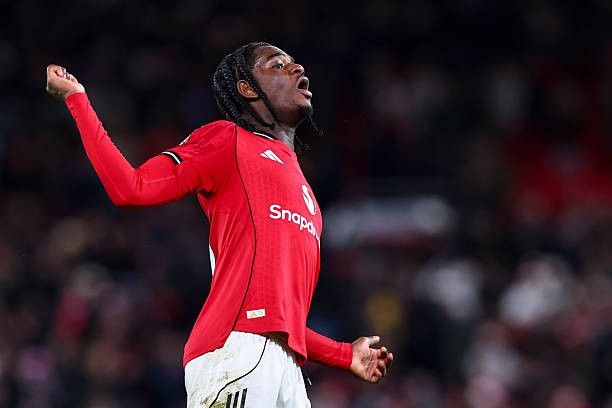 Heaven được xem là bản hợp đồng thành công của Man Utd. 