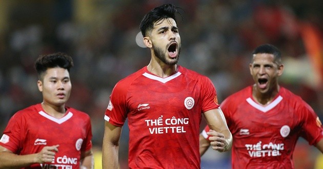 Trước tiên thì Viettel cần phải giải quyết bài toán hàng công.