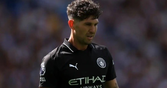 Juve dành sự quan tâm cho Stones.