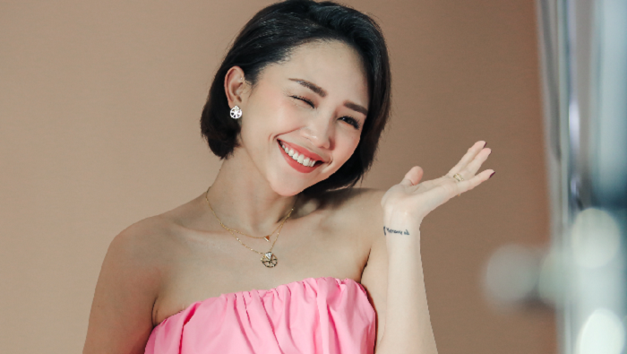 Tóc Tiên bất ngờ nhận tin nhắn ngọt ngào lúc sáng sớm, tuyên bố sẽ block vì lý do này