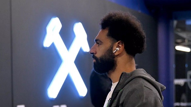 Mo Salah delivers angry eight-word message in response to touchline row with Jurgen Klopp - Bóng Đá