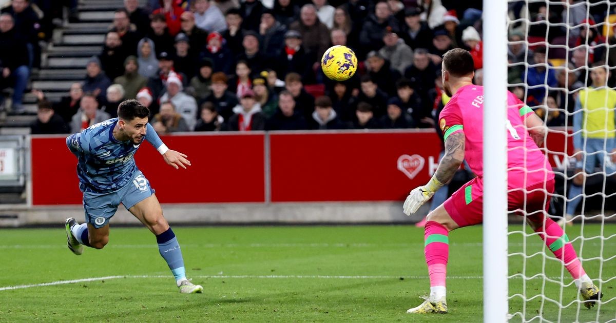 Quá khủng! Aston Villa thắng liên tiếp, đua vô địch Premier League - Bóng Đá