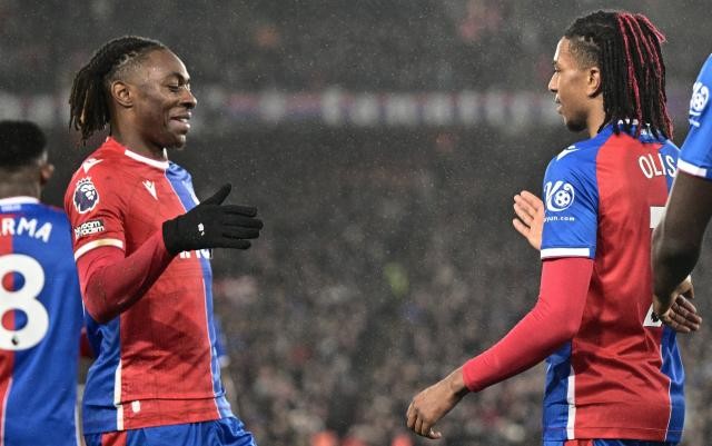 Dwight Yorke tells Manchester United to raid Premier League rival for £80million-rated duo - Bóng Đá