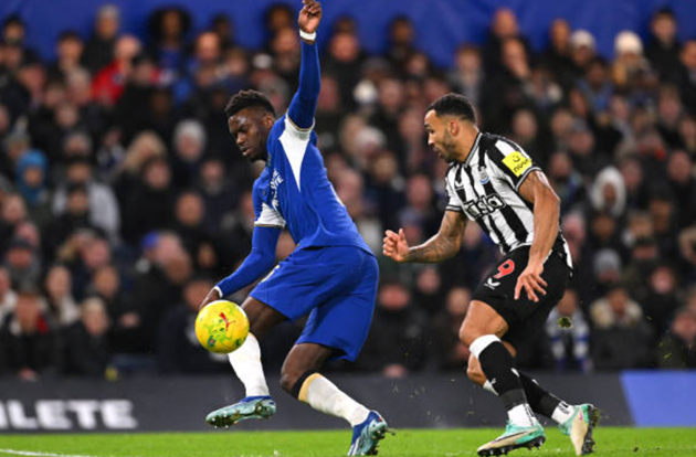 Màn trình diễn thảm họa của Badiashile - Bóng Đá