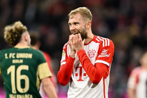 KONRAD LAIMER TO BE OUT FOR UP TO SIX WEEKS WITH A CALF INJURY - Bóng Đá