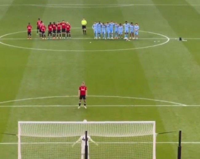 Maguire có hành động khiến Hojlund và Antony phải hổ thẹn - Bóng Đá