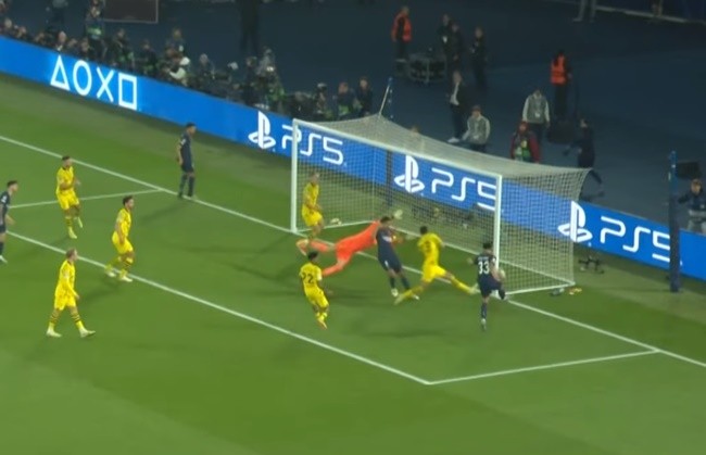 Enrique đã đúng, vận đen ám PSG - Bóng Đá