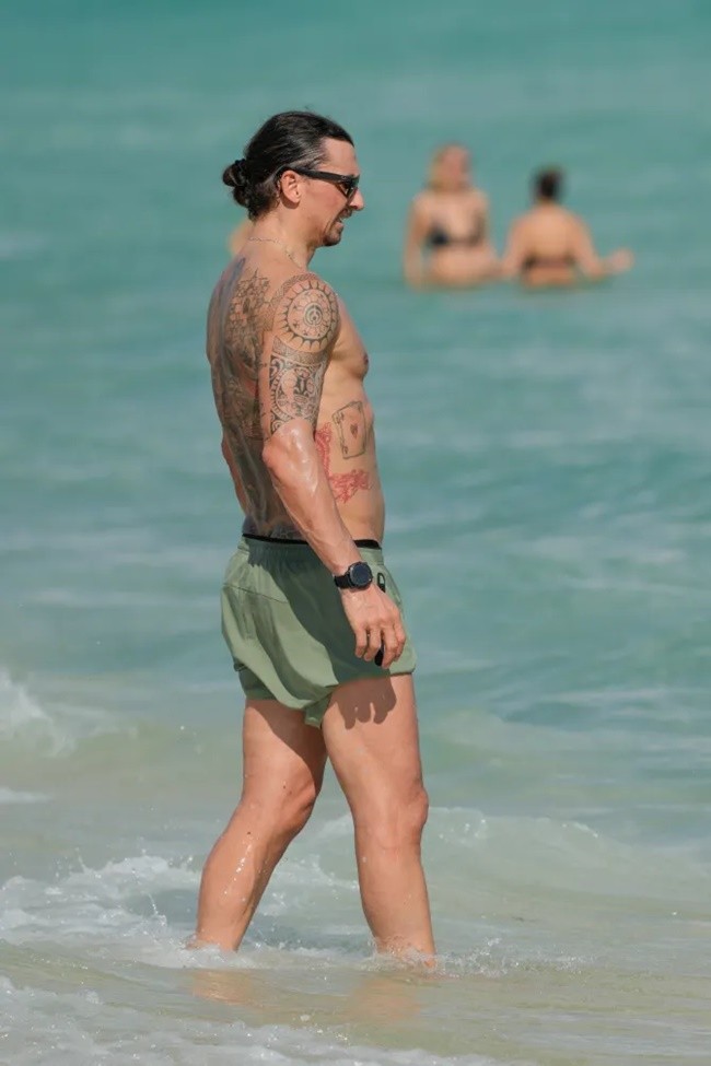 Ibra nghỉ tại Florida - Bóng Đá