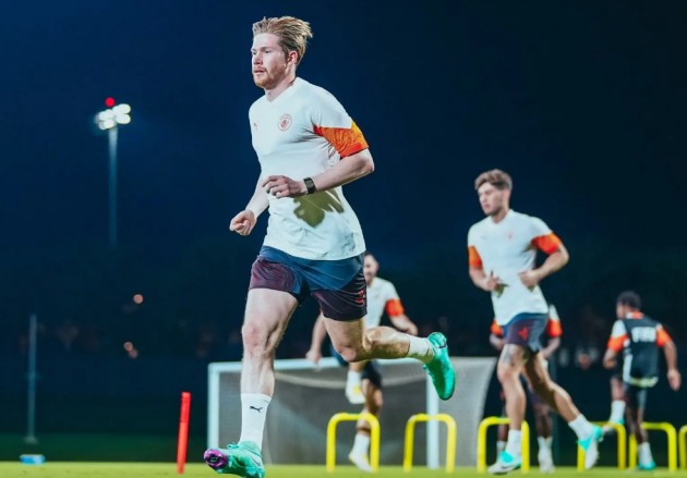 DE BRUYNE RETURNS TO TRAINING - Bóng Đá