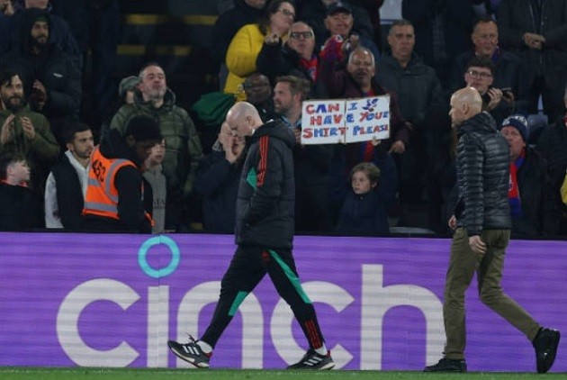 Thảm họa Casemiro bị qua người 7 lần! - Bóng Đá