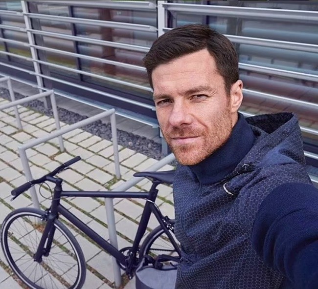 Inside Xabi Alonso's life off the pitch - Bóng Đá