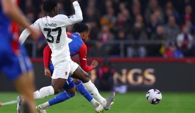 Thêm một ngôi sao bom tấn Premier League lộ diện vào hè này - Bóng Đá