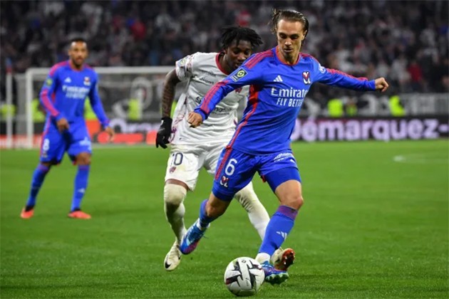 ‘IT SADDENS ME ENORMOUSLY’ – MAXENCE CAQUERET REVEALS HIS SADNESS AT LYON’S STRUGGLES - Bóng Đá