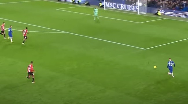 Thảm họa Armando Broja - Bóng Đá