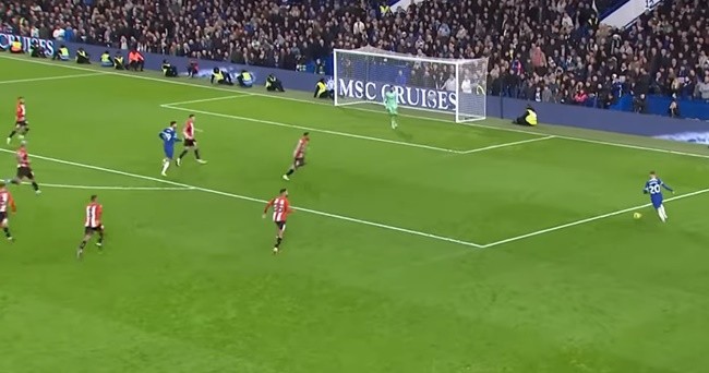 Thảm họa Armando Broja - Bóng Đá