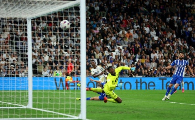 Giã Alaves 5 bàn không gỡ, Real gửi lời tuyên chiến đến Dortmund - Bóng Đá