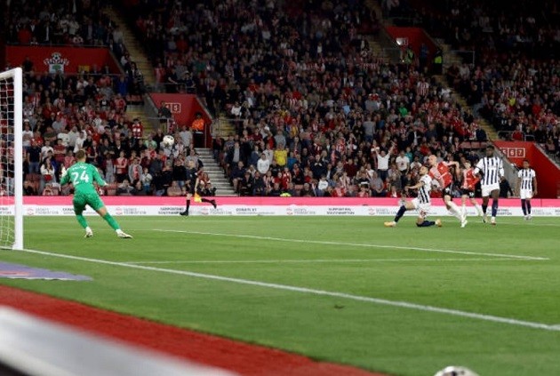 Southampton vào chung kết thăng - Bóng Đá