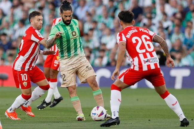 Đá 28 trận, hay nhất 19 lần, điệu nhảy ma thuật làm choáng La Liga - Bóng Đá
